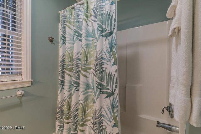 35 Lakeview Lane, Harbor Island, SC 29920