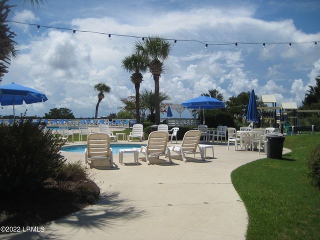 35 Lakeview Lane, Harbor Island, SC 29920