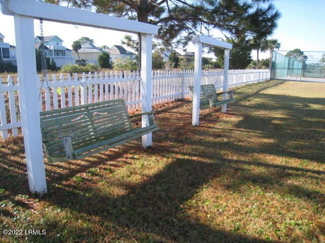 35 Lakeview Lane, Harbor Island, SC 29920