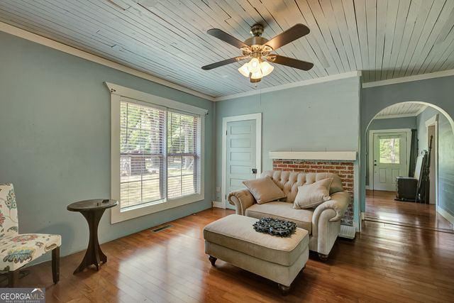 198 Matbeth Road, Barnesville, GA 30204
