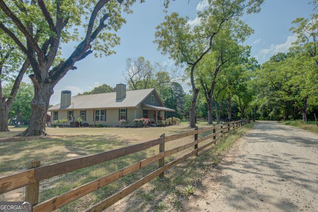 198 Matbeth Road, Barnesville, GA 30204