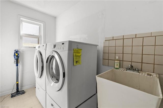 829 Goldsboro AVE, Virginia Beach, VA 23451