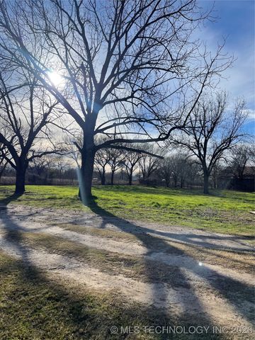 223 Beshirs Road, Hendrix, OK 74741