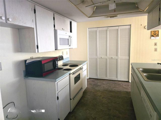 10641 TIMBER LANE, Port Richey, FL 34668