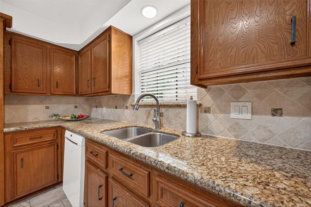 3134 Glenn Lakes Ln, Missouri City, TX 77459