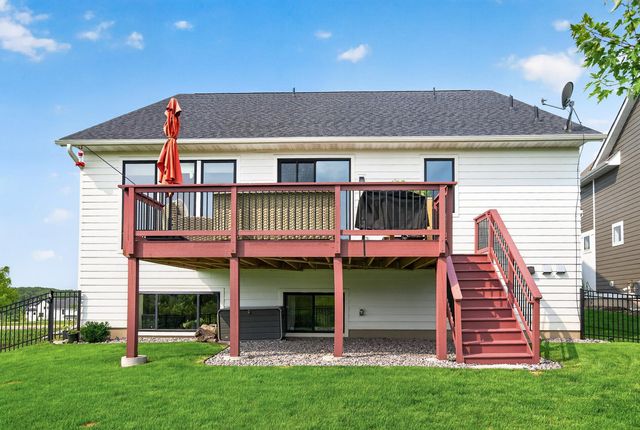 10110 Harvest Trail, Victoria, MN 55318