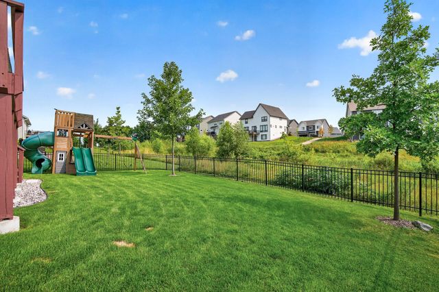 10110 Harvest Trail, Victoria, MN 55318