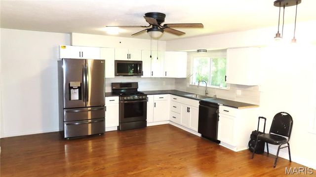 100 Florwood Court, St Louis, MO 63135