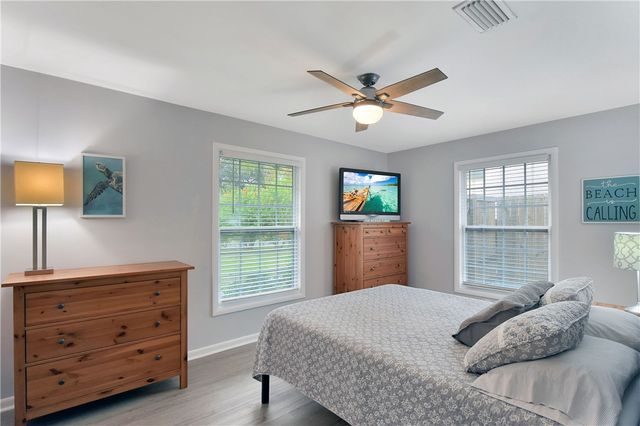 303 Wymberly Road, St Simons Island, GA 31522