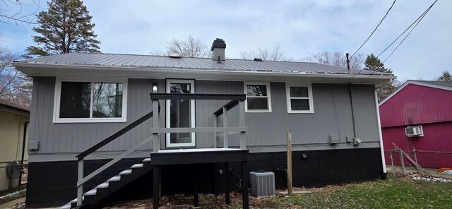 122 Memorial Drive, Michigan City, IN 46360