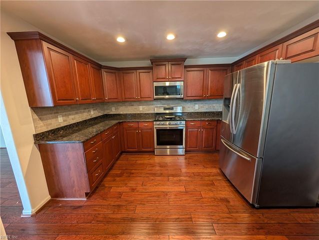 5468 Nature LN, Virginia Beach, VA 23455