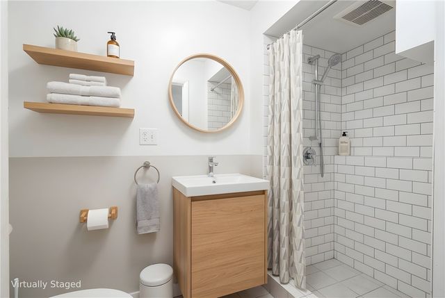 3200 Central Ave., Marshall Shadeland, PA 15212