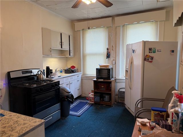 3200 Central Ave., Marshall Shadeland, PA 15212