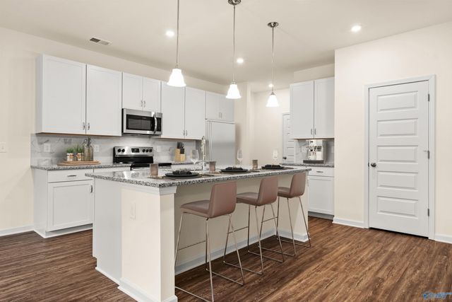 110 Khloiey Hopes Lane, New Market, AL 35761