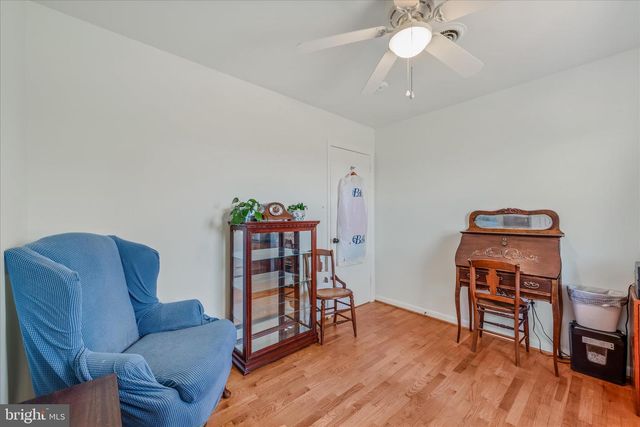 2431 HIGHLAND RIDGE RD, Berkeley Springs, WV 25411