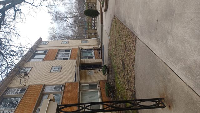 3515 S Harlem Avenue 1B, Berwyn, IL 60402
