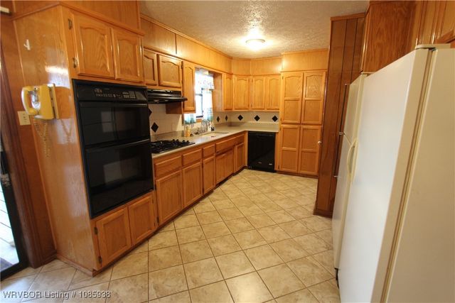 1029 Church Street, Alma, AR 72921