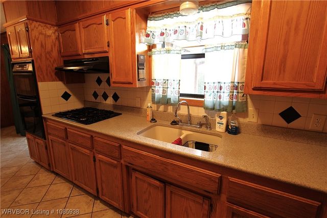 1029 Church Street, Alma, AR 72921