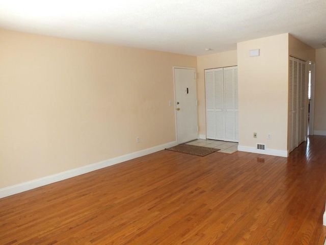 93 Kent Court 93, Meriden, CT 06450