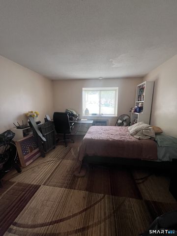 93 Kent Court 93, Meriden, CT 06450