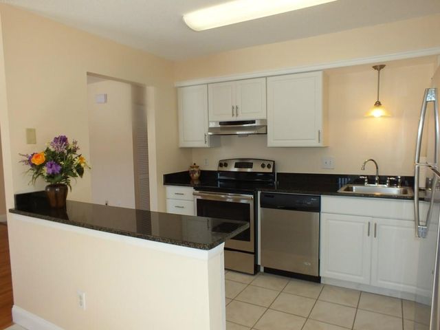93 Kent Court 93, Meriden, CT 06450