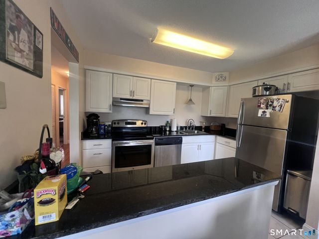 93 Kent Court 93, Meriden, CT 06450