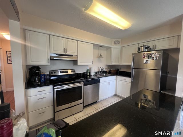 93 Kent Court 93, Meriden, CT 06450