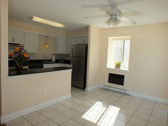 93 Kent Court 93, Meriden, CT 06450