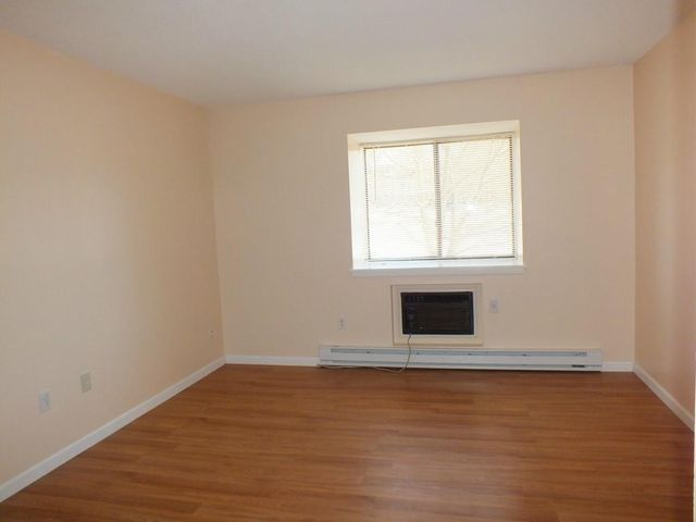 93 Kent Court 93, Meriden, CT 06450