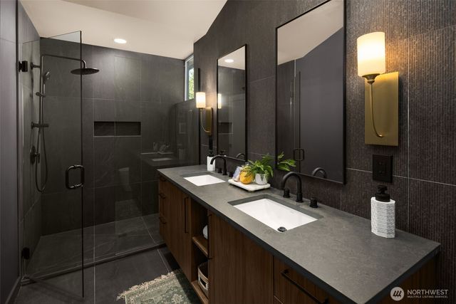14031 Densmore Avenue N, Seattle, WA 98133