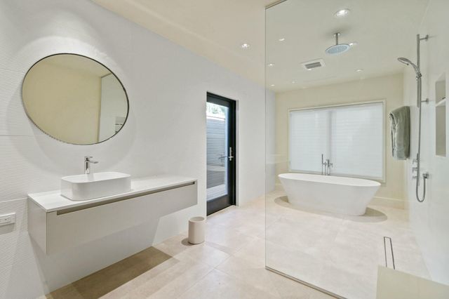 170 Beacon Lane, Jupiter Inlet Colony, FL 33469