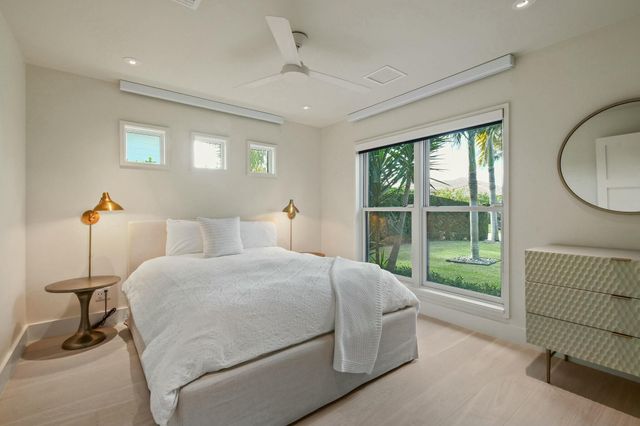 170 Beacon Lane, Jupiter Inlet Colony, FL 33469