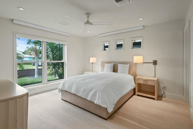 170 Beacon Lane, Jupiter Inlet Colony, FL 33469