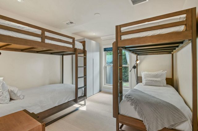 170 Beacon Lane, Jupiter Inlet Colony, FL 33469