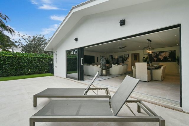 170 Beacon Lane, Jupiter Inlet Colony, FL 33469