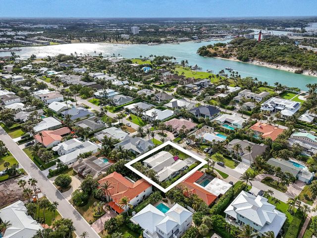 170 Beacon Lane, Jupiter Inlet Colony, FL 33469