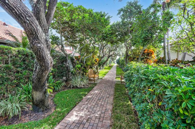 170 Beacon Lane, Jupiter Inlet Colony, FL 33469