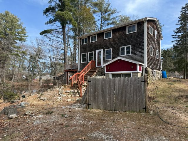 63 Suomi Rd, Pembroke, MA 02359