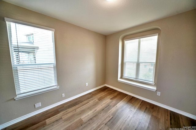 107 KYLE CV, Universal City, TX 78148