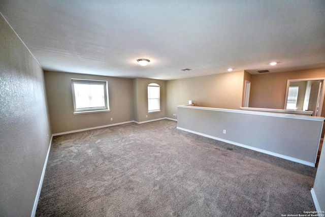 107 KYLE CV, Universal City, TX 78148