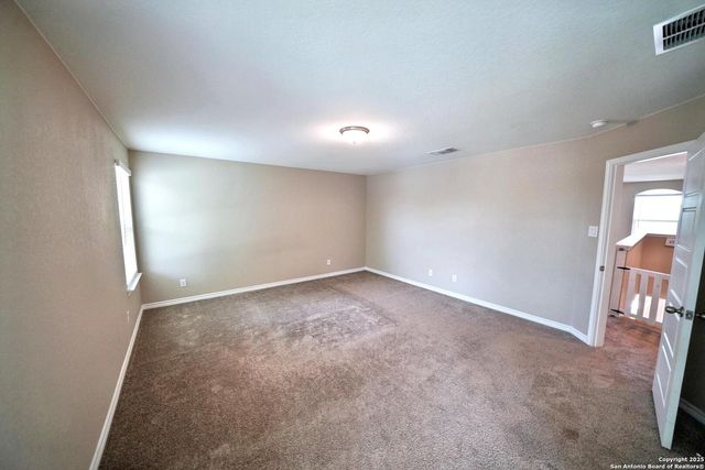 107 KYLE CV, Universal City, TX 78148
