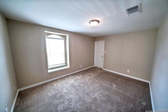 107 KYLE CV, Universal City, TX 78148