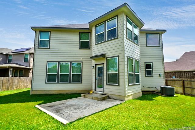 107 KYLE CV, Universal City, TX 78148