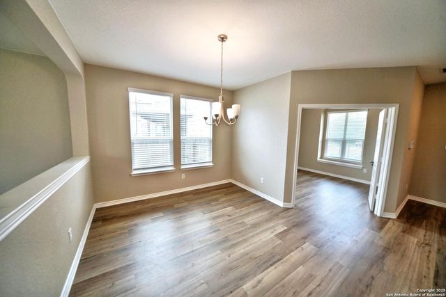 107 KYLE CV, Universal City, TX 78148