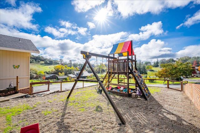 2678 Otter Trl, Cool, CA 95614