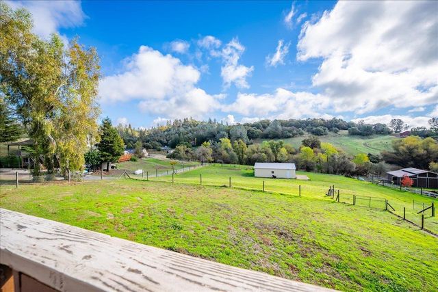 2678 Otter Trl, Cool, CA 95614