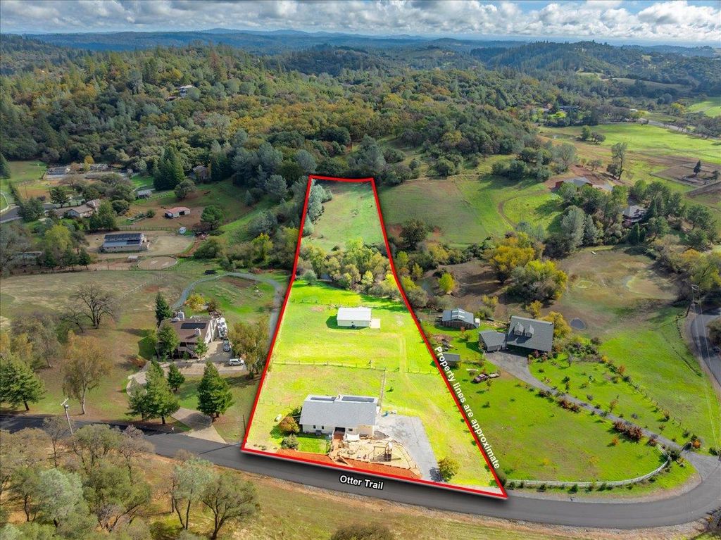 2678 Otter Trl, Cool, CA 95614