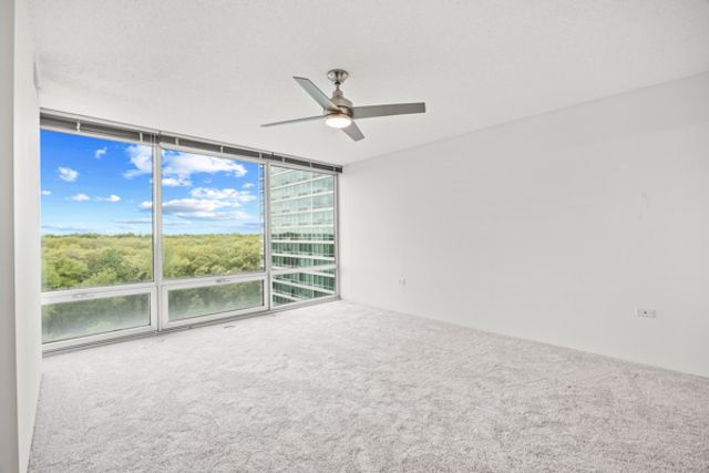 9715 Woods Drive 1008, Skokie, IL 60077
