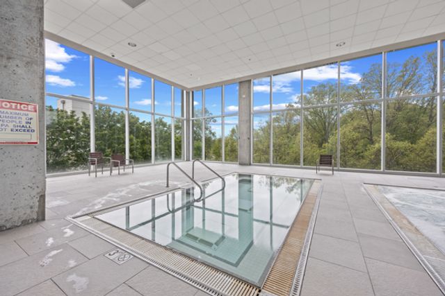 9715 Woods Drive 1008, Skokie, IL 60077