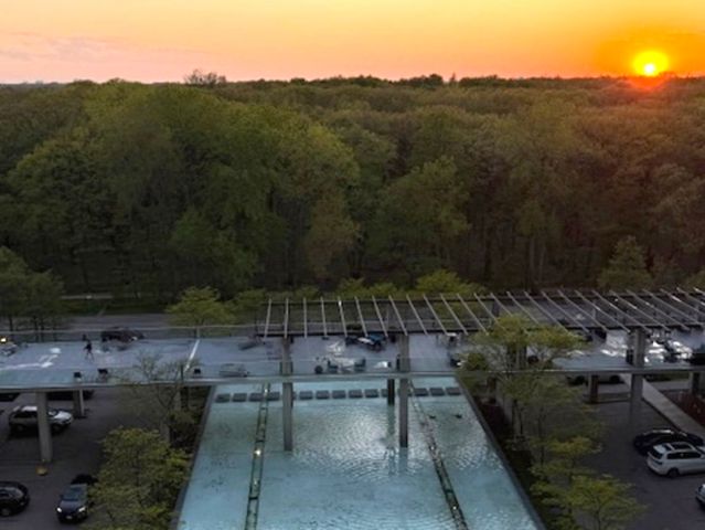 9715 Woods Drive 1008, Skokie, IL 60077